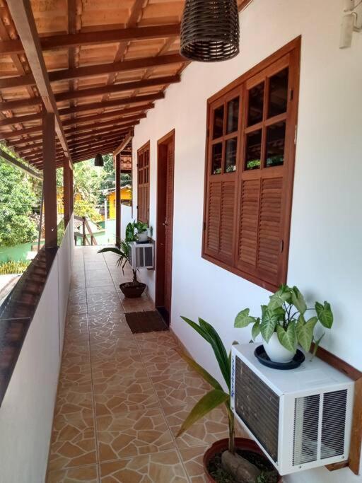 Suites Casa Azul-Vila Do Abraao- Conforto, Limpeza, Otima Localizacao Exterior photo